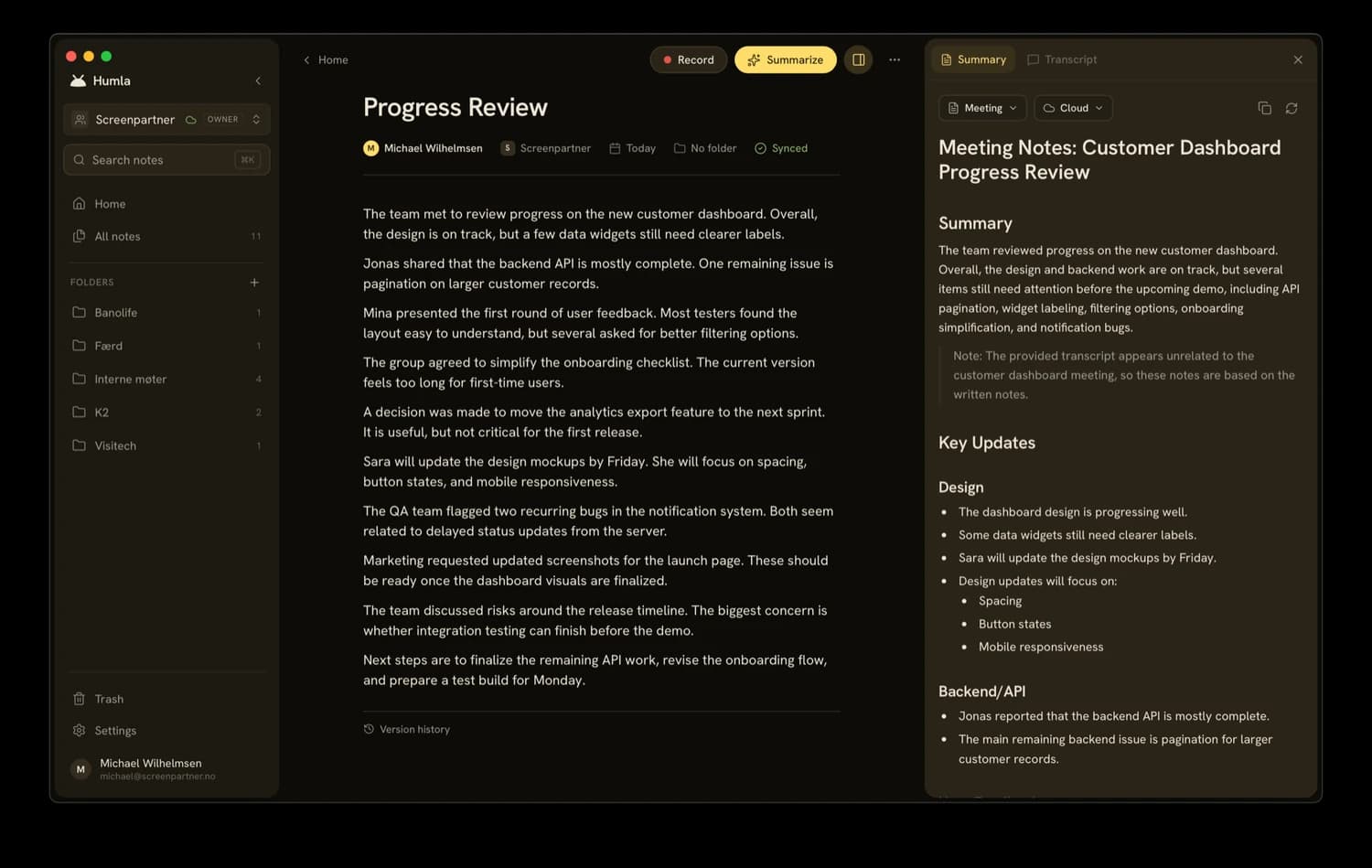 Humla on macOS: a meeting note on the left with an AI-generated summary and transcript panel on the right.
